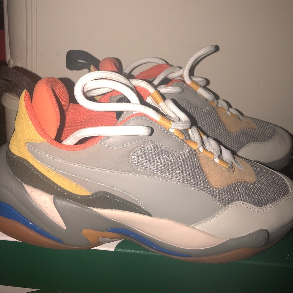 PUMA thunder spectra sneakers